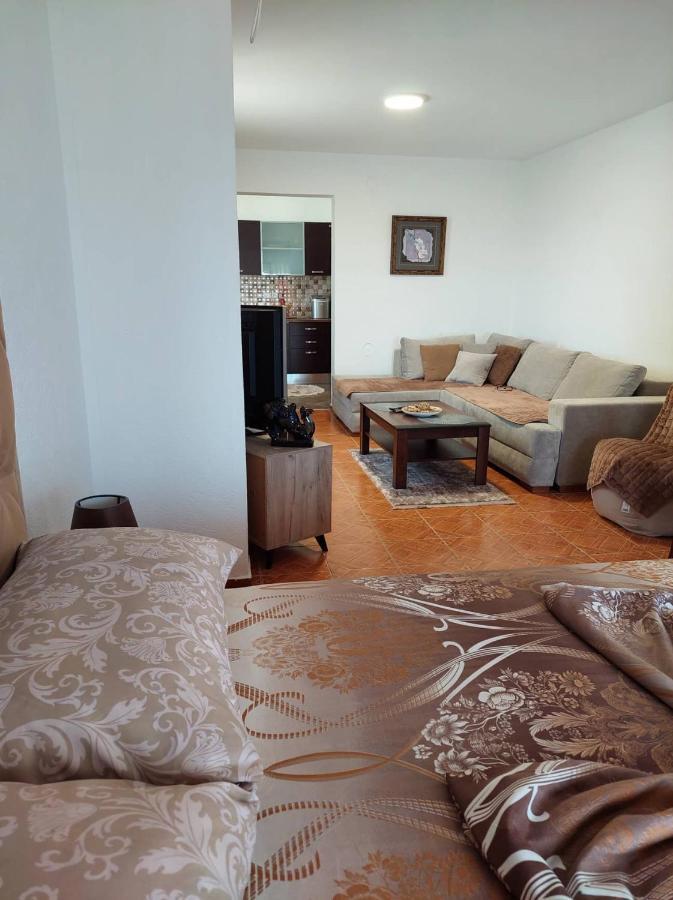 Apartmani Jovan Ulcinj Extérieur photo